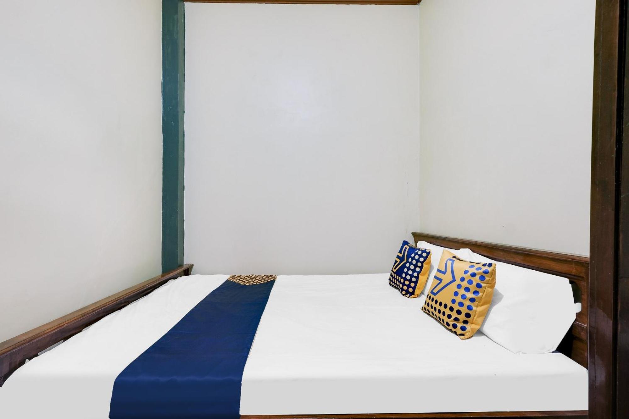 Spot On 92068 Pudja Kesuma Homestay Syariah Yogyakarta Esterno foto